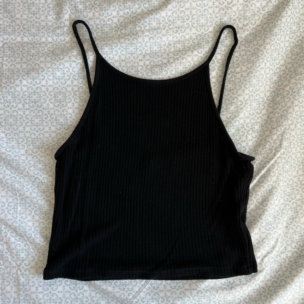 black brandy melville crop top